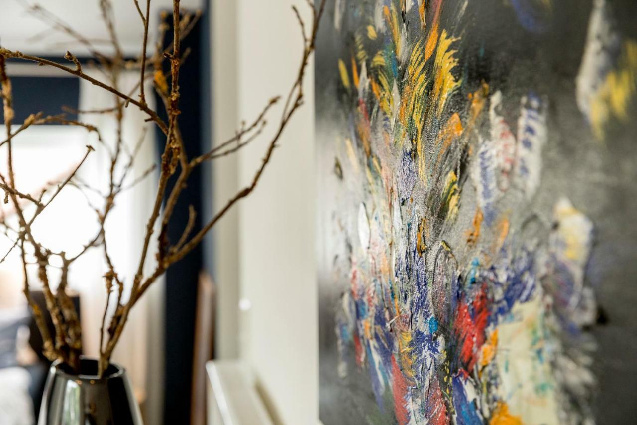 Auszeit - Art & Design Ferienapartment Bad Endbach Luaran gambar